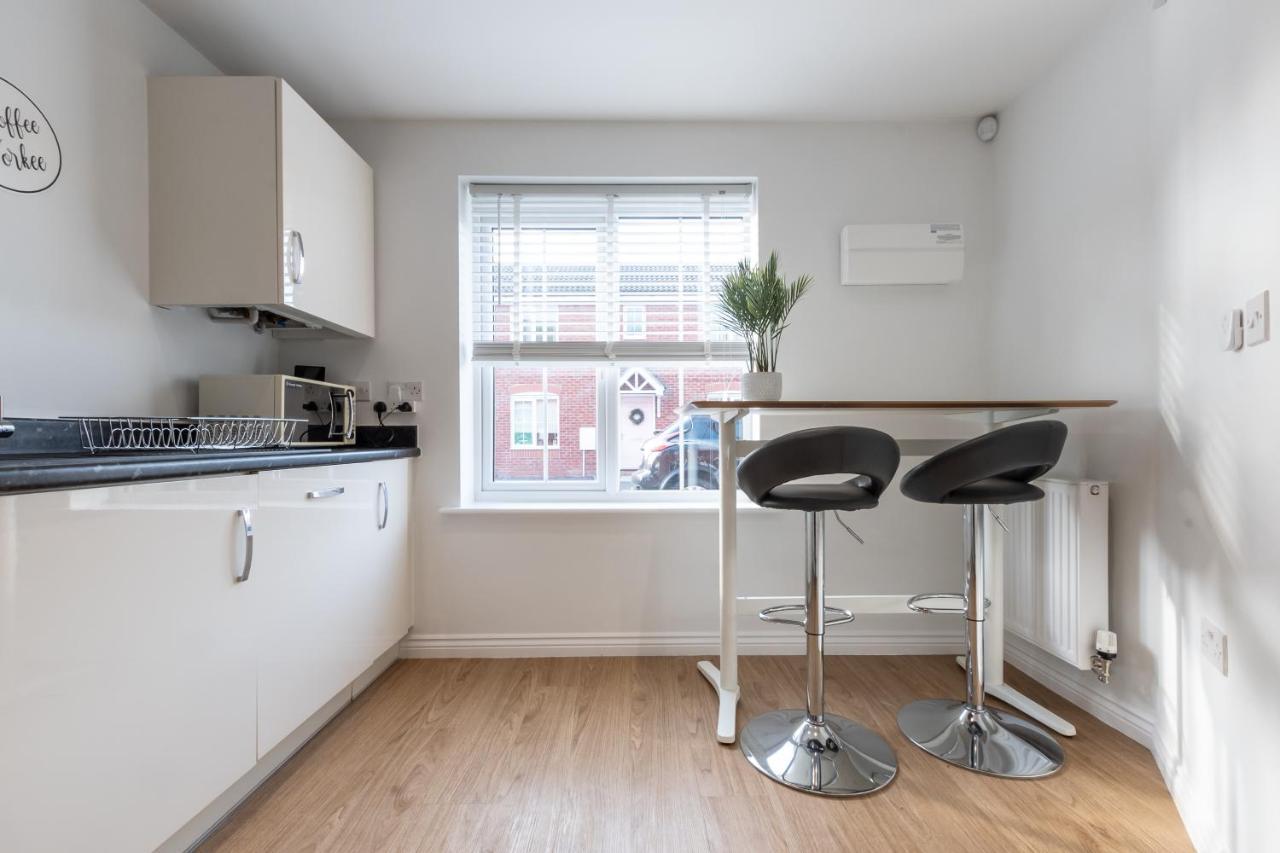 Cheerful 3 Bedroom House - Sleeps 7 Alwalton Exterior foto